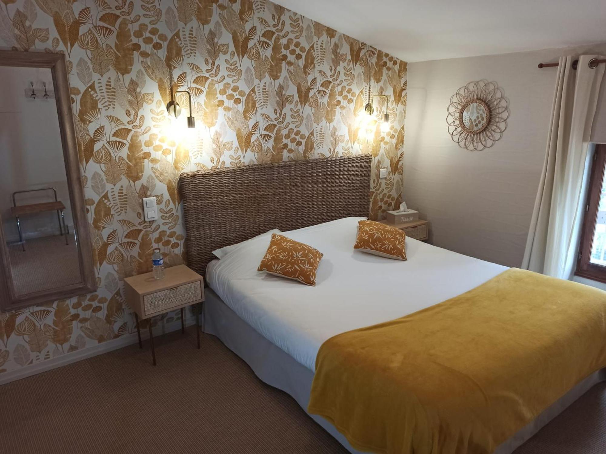Logis Hotel Le Prince Noir Sérignac-sur-Garonne Eksteriør bilde