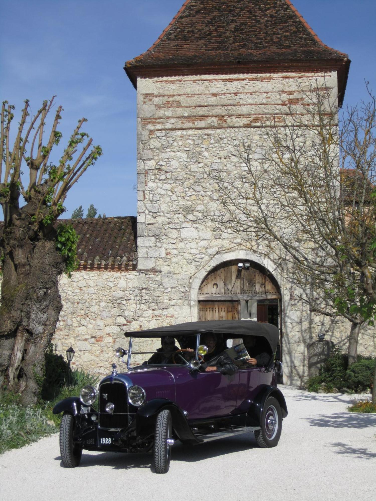 Logis Hotel Le Prince Noir Sérignac-sur-Garonne Eksteriør bilde