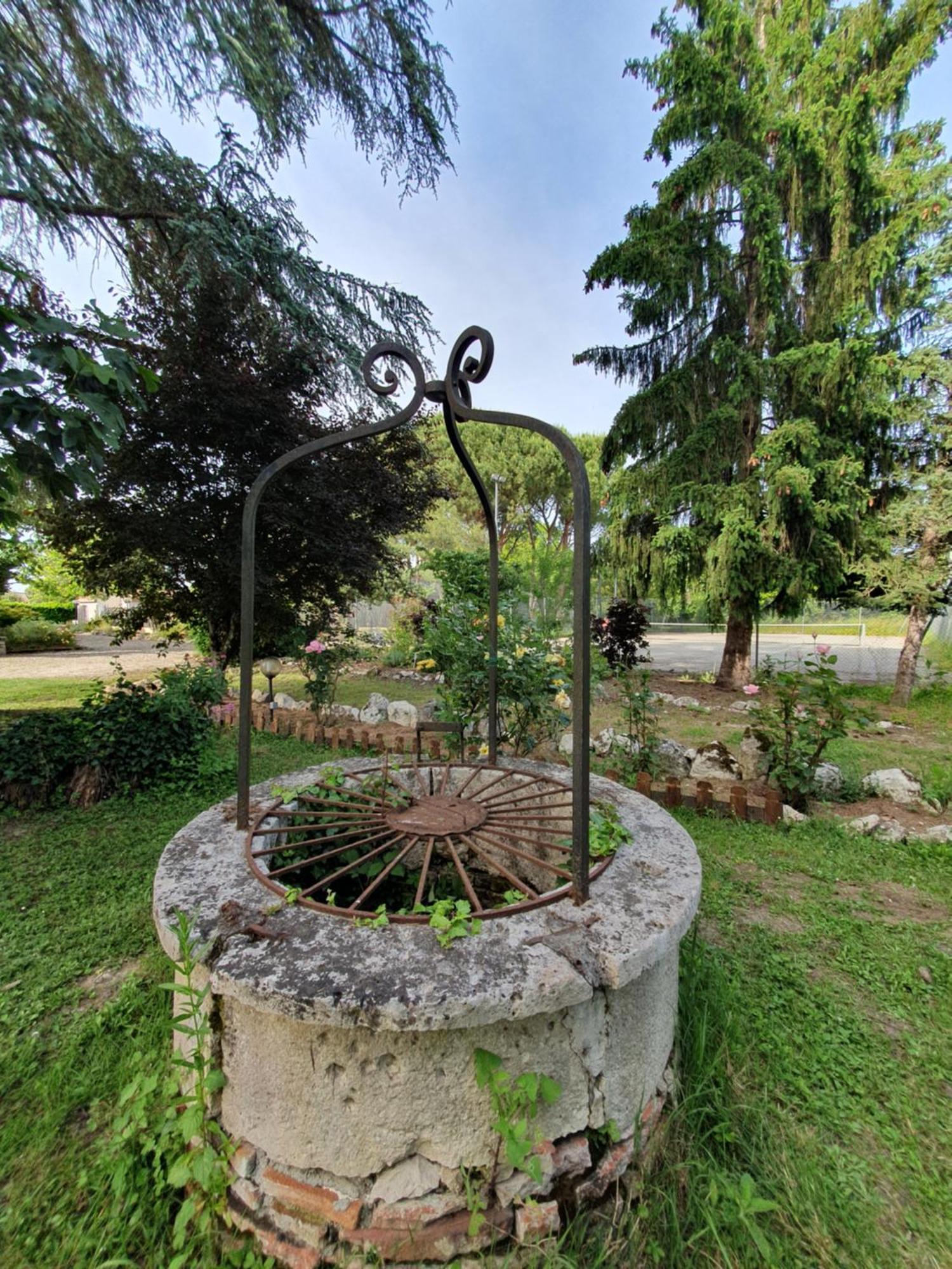 Logis Hotel Le Prince Noir Sérignac-sur-Garonne Eksteriør bilde
