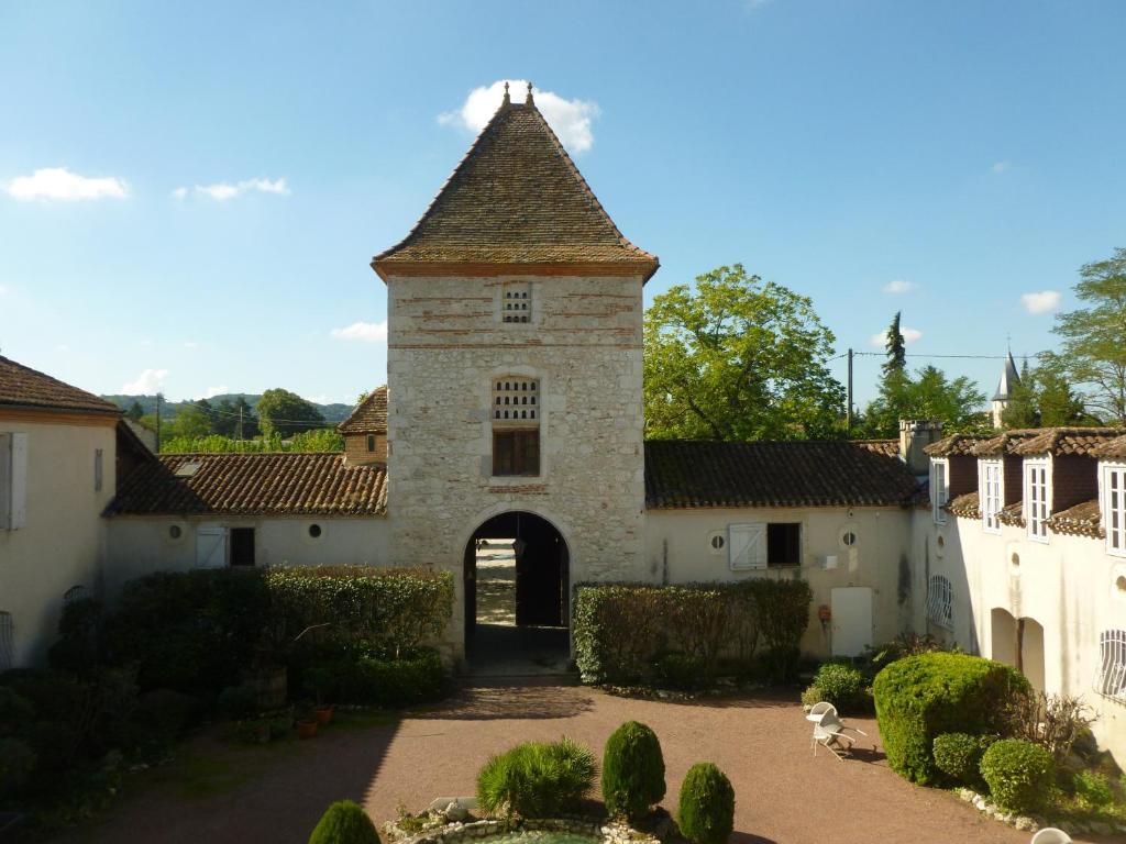 Logis Hotel Le Prince Noir Sérignac-sur-Garonne Eksteriør bilde